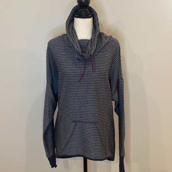 Mondetta Tops - Mondetta cowl neck long sleeve drawstring hi lo kangaroo pocket top workout